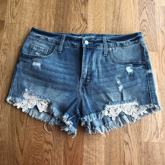 Mossimo Distressed High Rise Shorts Raw Hem Size 8 - Picture 2 of 11